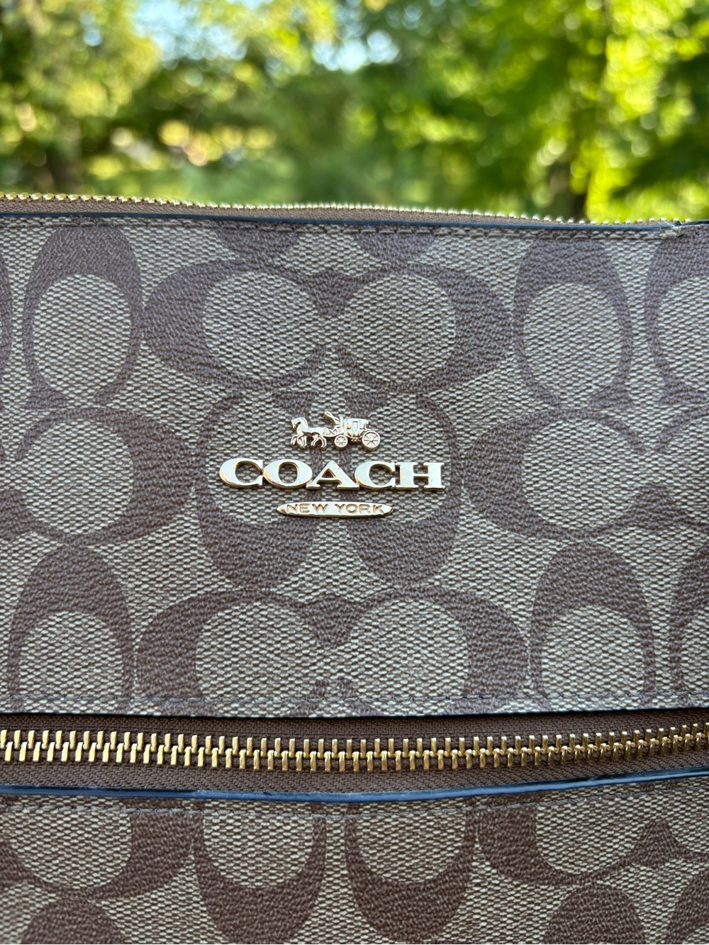 Coach Signature Tote Brown With Leather Charm - Picture 2 of 10